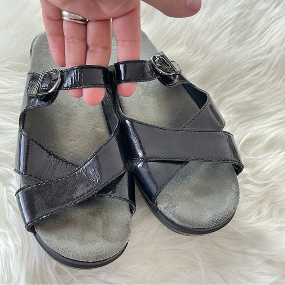 Dansko | Women’s Sela Sandals Open Toe Black Patent Leather Buckle Crisscross 38 - Picture 4 of 10